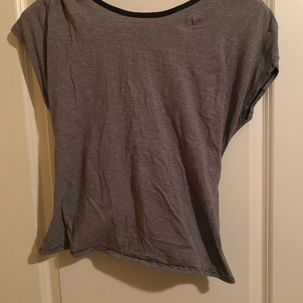 Lululemon Athletica Gray Boxy Cap Sleeve Tee